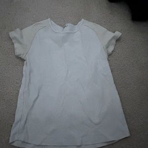 White crop/tee shirt